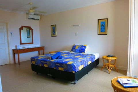 VQ3 Lodge - Foster Accommodation 2
