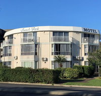 Beach Park Motel - Foster Accommodation
