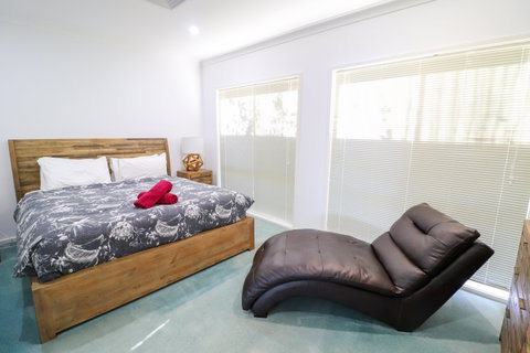El Lago Jetty - Foster Accommodation 3