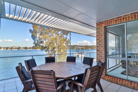 El Lago Jetty - Foster Accommodation 7