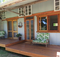 Fig Tree Retro Studio - Foster Accommodation
