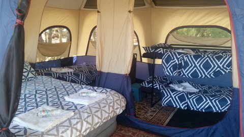 Rainbow Beach Ultimate Camping - Foster Accommodation 4