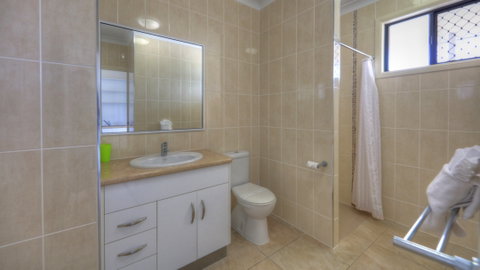 Sky View Units - Foster Accommodation 1