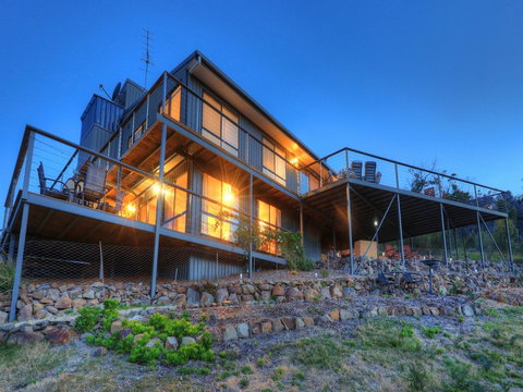 Storm Bay B & B - Foster Accommodation 1