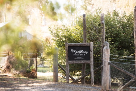 The Guesthouse: Hill End - Foster Accommodation 1
