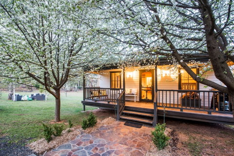 The Guesthouse: Hill End - Foster Accommodation 2