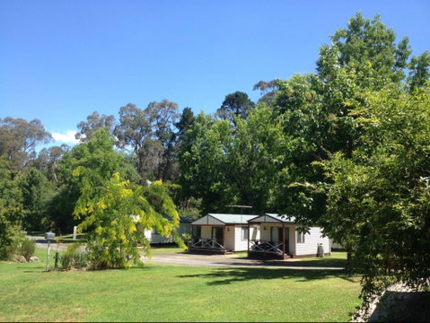 Yackandandah Holiday Park - Foster Accommodation 1