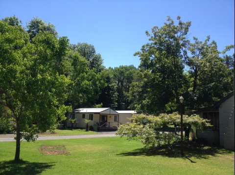 Yackandandah Holiday Park - Foster Accommodation 3
