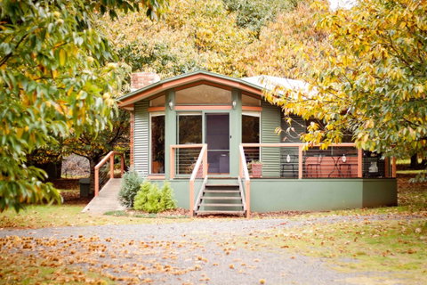 Chestnut Glade - Foster Accommodation 0