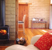 Lyrebird Cottages - Foster Accommodation