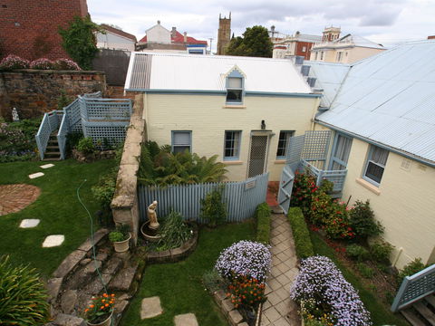 The Lodge On Elizabeth - Foster Accommodation 1