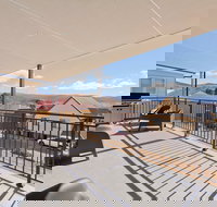 The Elements East - Foster Accommodation