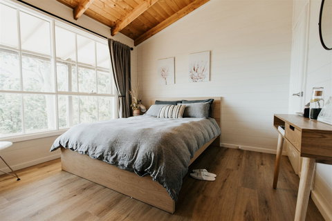 The Ridge House - Foster Accommodation 1