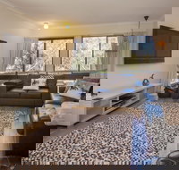 Lakeside Townhouse - Foster Accommodation