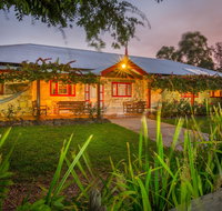 Monkey Place Country House - Foster Accommodation