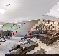 Mount Gambier Apartments - MG Delux - Foster Accommodation