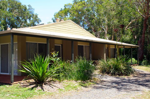 Port Stephens Treescape Camping And Accommodation - Foster Accommodation 2