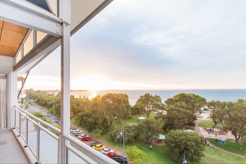 Rockingham Apartments - Foster Accommodation 2