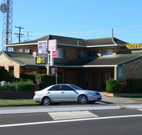 Squatters Homestead Motel - Foster Accommodation