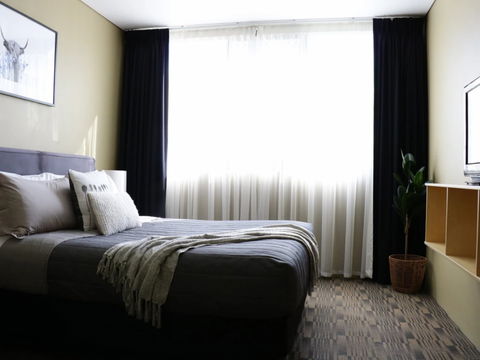 The Windsor Castle Hotel - Foster Accommodation 0