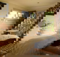 Villa Medici - Foster Accommodation