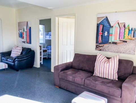 Alton Seas - Foster Accommodation 1