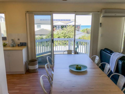 Alton Seas - Foster Accommodation 2