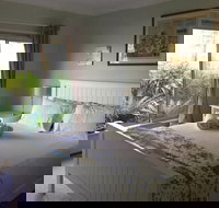 Cascade Cottages - Foster Accommodation