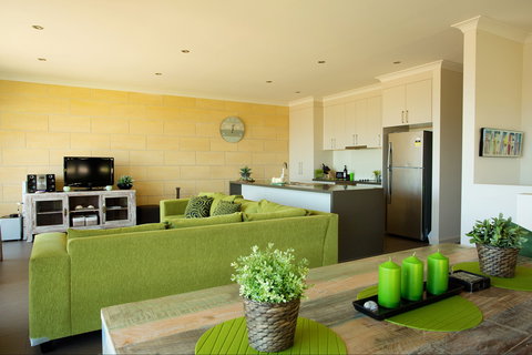 Horizons Part Of Blue Fin Holiday Homes - Foster Accommodation 2