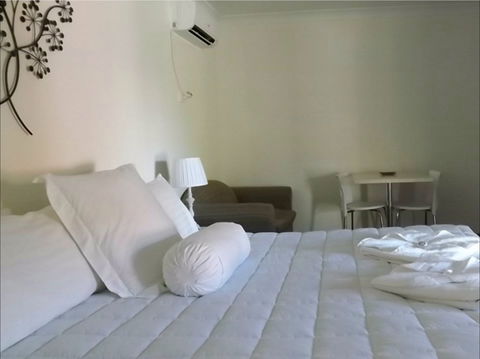 Karuah Motor Inn - Foster Accommodation 1