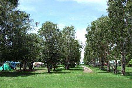 Gunna Go Caravan Park - Foster Accommodation 1