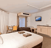 Best Western Seabreeze Resort - Foster Accommodation