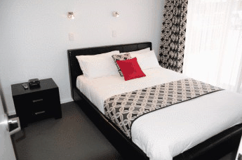 Pelicans Holiday Village - Foster Accommodation 5