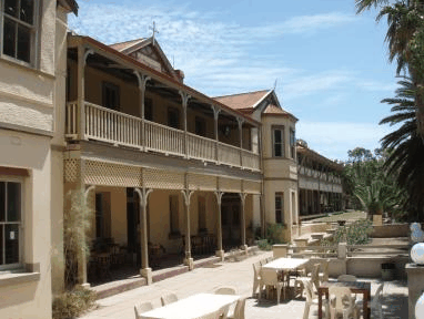 Priory Resort Hotel - Foster Accommodation