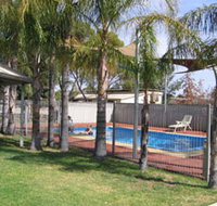Merredin Caravan Park  Av-A-Rest Village - Foster Accommodation