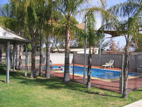 Merredin Caravan Park & Av-A-Rest Village - Foster Accommodation 0