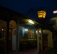 The Bull and Bush Tavern - Foster Accommodation