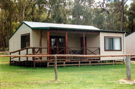 Cambray Cottages - Foster Accommodation 0