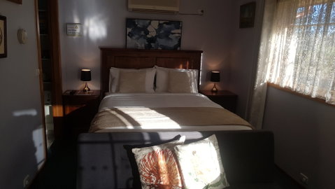 Factory Lane Bed & Breakfast - Foster Accommodation 1