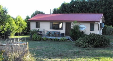 Cherry Top Accommodation - Cherry Top - Foster Accommodation 2