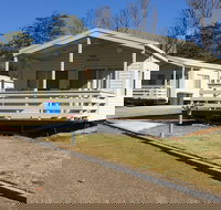 Harden Caravan Park - Foster Accommodation