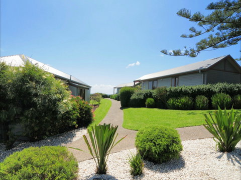 Kiama Harbour Cabins - Foster Accommodation 1