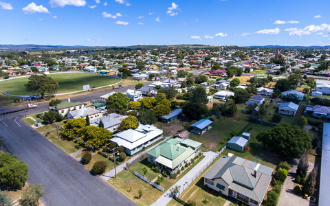 Pitstop Lodge B & B - Foster Accommodation 1