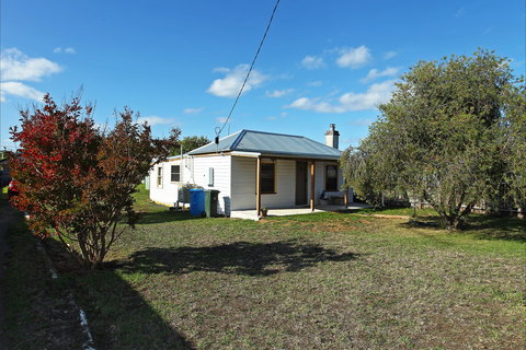Stable Cottage - Foster Accommodation 1