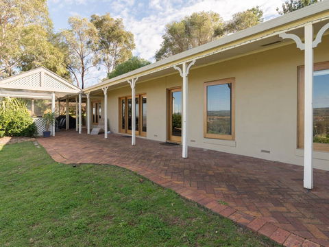 131 - Heart Of The Vale - Foster Accommodation 1