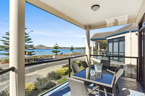 63 Franklin Parade - Foster Accommodation 0