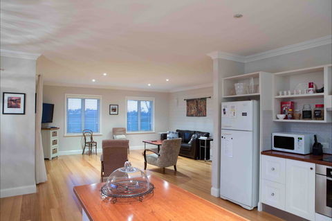 Aurelias Farm Bed And Breakfast - Foster Accommodation 2