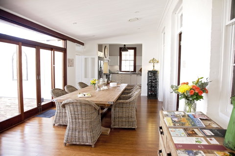 Cawarra On The Park - Foster Accommodation 1
