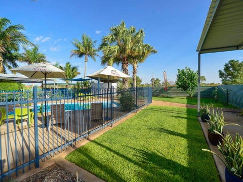 Devils Marbles Hotel - Foster Accommodation 1