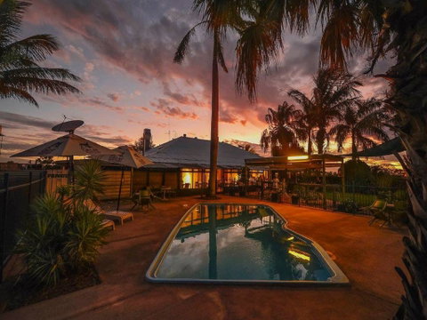 Devils Marbles Hotel - Foster Accommodation 2